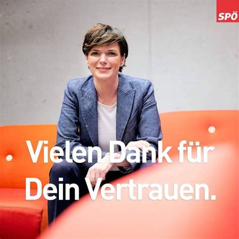 She is the first woman to head austrian social democracy.1. Pamela Rendi-Wagner deutlich mit 71,4 Prozent als SPÖ ...