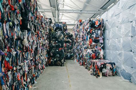 H & m recycling ltd. H&M Wants More Customers to Recycle Their Clothes | H&m ...