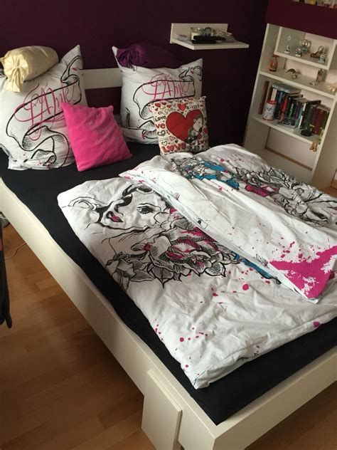 Compra las tendencias más modernas y sofisticadas para hombres y mujeres, incluyendo ropa, calzado y accesorios. 68 Beautiful Photography Of Discontinued Calvin Klein Bedding