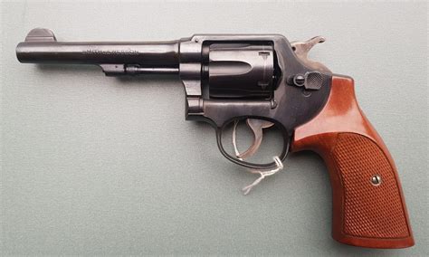 Smith And Wesson Revolver Cal 38 Sandw