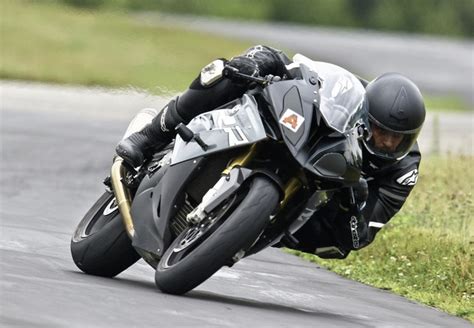 Sportbike Cornering Body Position Motorcycle Cornering Clearance