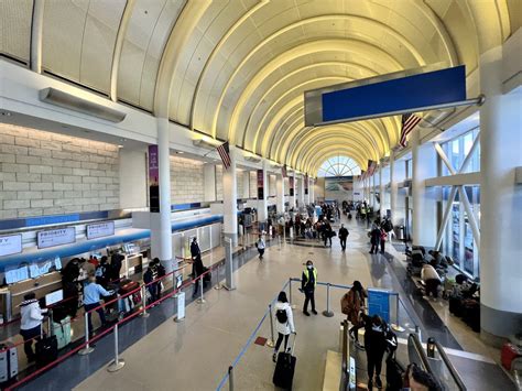 How To Get Between Terminals At Los Angeles Intl Airport Lax