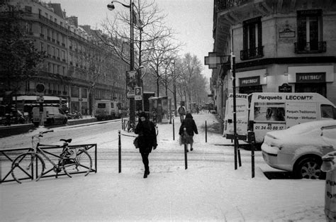 Photo 4301802702 Snow In Paris