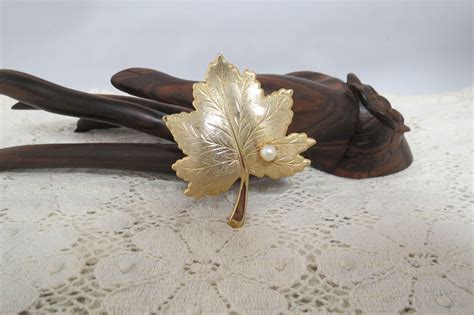 Sale Vintage Sarah Coventry Gold And Faux Pearl Leaf Brooch Etsy