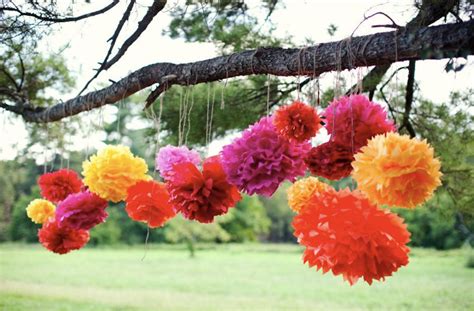 Mumbai g2 shila bhavan datta mandir road near western express highway opp vageshwari mata mandir datta mandir road malad east, mumbai. Tissue paper pom poms Mexican party decorations Mexican