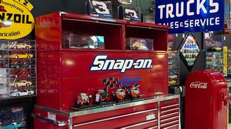 Welcome to nascar's official fan page! NASCAR Snap-On Racing Tool Box | J353 | The Eddie Vannoy ...