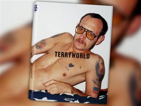 Fashion And Brand Photog Terry Richardson Banned By Conde Nast Now Under Nypd Scrutiny Ad Age