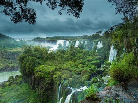 Top 5 Biggest Waterfalls In The World That You Must Visit Veena World