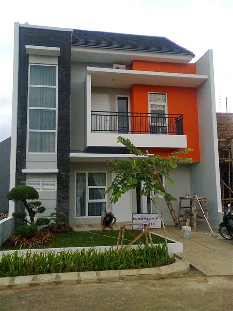 Desain rumah yang satu ini memilih menyediakan 2 meter tanah di depannya untuk dijadikan taman yang indah dan asri. Gambar Rumah Minimalis 2 Lantai 2015 | Info Harga Harga Terbaru di Indonesia