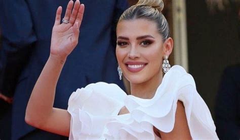 La Mejor Vestida En Cannes Michelle Salas Alistar A Boda
