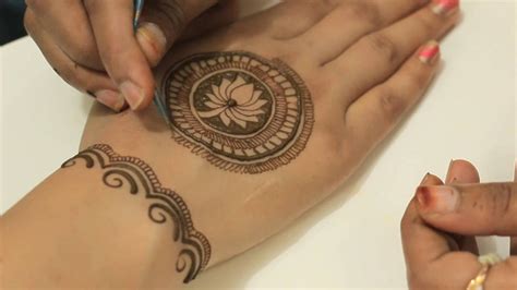 Beautiful Easy Morrocan Henna Mehndilotus In Circular Designsbridal