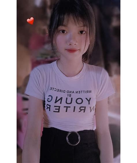 Vietnam Girl Sad Girl Girl Face Kawaii T Shirts For Women Tops