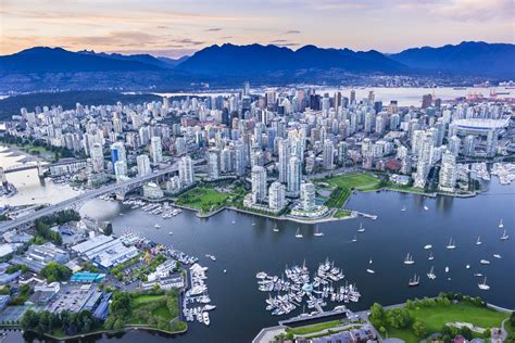 The Top 10 Neighborhoods To Visit In Vancouver