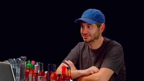 Hot Ones Staffel Folge H H Productions Does Couples Therapy While Eating Spicy Wings
