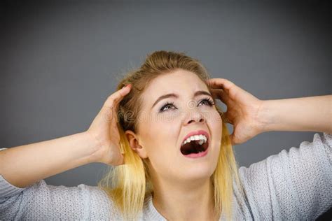 Unhappy Woman Screaming And Yelling In Pain Stock Image Image Of Emotional Screaming 114292567