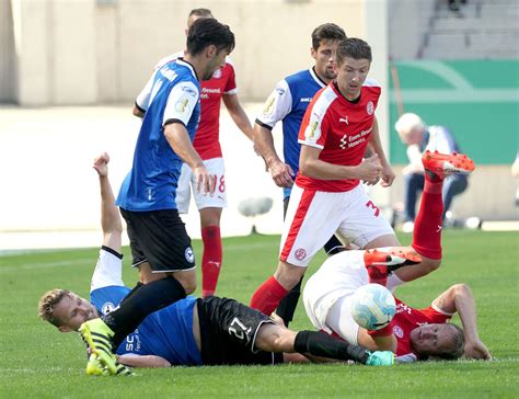 Den anfang machen keine geringeren als die fabelhaften. RWE hat mit Arminia Bielefeld eine Rechnung offen ...