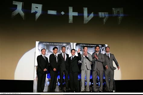 Zach Star Trek Japan Premiere Zachary Quinto Photo 6157995 Fanpop