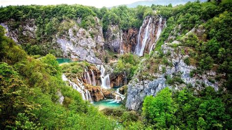 Waterfalls At Plitvice Lakes National Park ⛰️ 4k Ultrahd Wallpaper