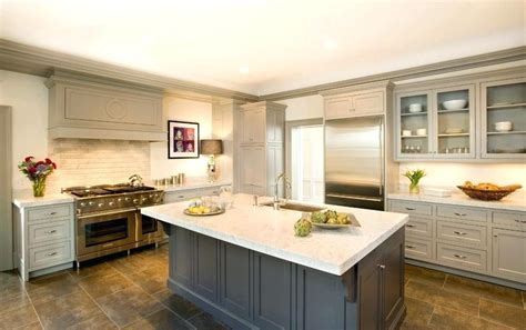 Ever since i read beauty and the beast by madame de villeneuve in grade school, i've been in i surrounded it with beautiful painted harbor cabinets of neutral grey with pewter and gold accents and stunning glass windows. benjamin moore harbor gray harbor gray kitchen traditional ...