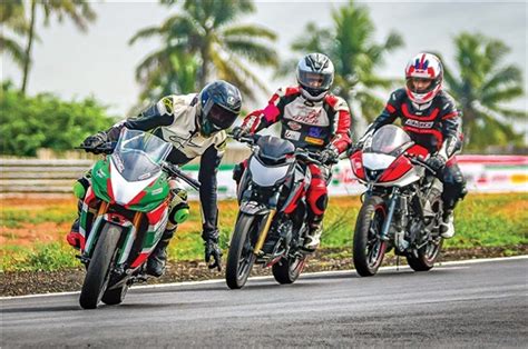 Racr Riding School To Be Held On January 15 16 Autocar India