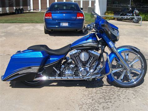 Harley electra glide cholo style bagger motorcycle harley bikes kustom custom bikes custom paint touring harley davidson. Covington's 07BlueElectraGlide Custom Bagger