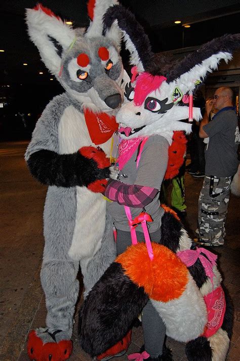 32 Hottest Fashion Trends Spotted At A Furry Convention Furry