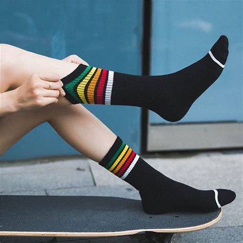 Fashion Women Harajuku Cool Skateborad Short Rainbow Socks Art White Cotton Hipster Cartoon