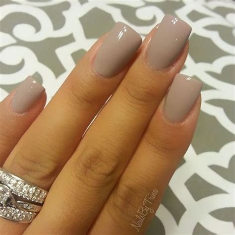 Muchas veces nuestra piel se ve opaca o sin vida y nos preguntamos ¿qué es lo que nos está sucediendo? 5 colores de uñas perfectos para pieles morenas en 2020 ...