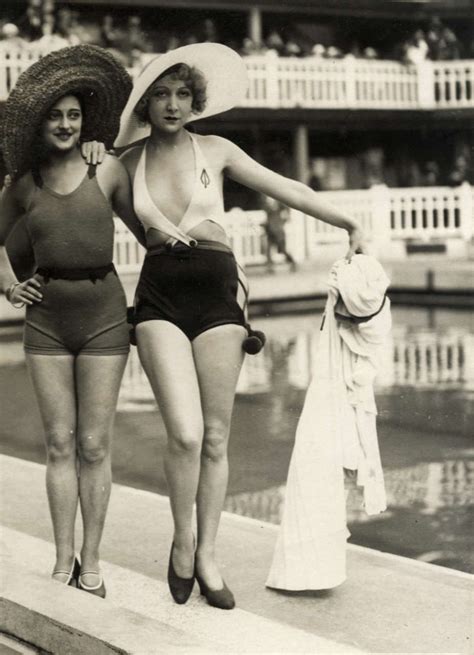 S Bathing Beauties The One With The Low Neckline Was Especially Daring For The Time