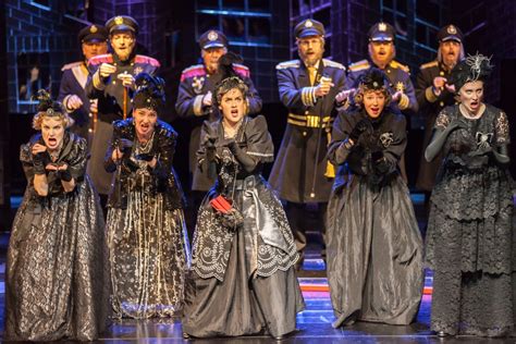 Evita is a musical portrayal of the amazing life of former argentine first lady eva perón (madonna). Evita | Seinäjoen kaupunginteatteri