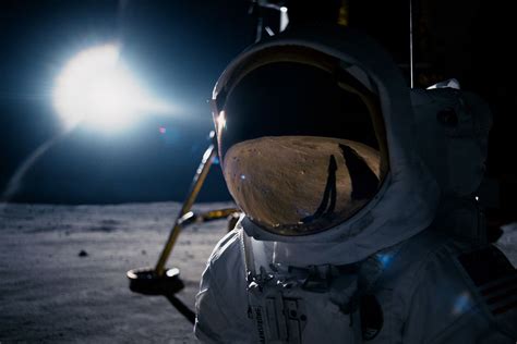 First Mans Imax Scenes Make The Movies Surprising Ending More