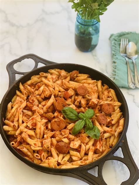 Bake 20 to 25 minutes or until sauce is bubbly and top is golden brown. Chicken and Chorizo Pasta - The Yarn