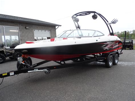 The one we will be focusing the bottoms of some behind the boat boards are molded to catch the edge while approaching the wake. Gekko Revo 6.7 Wakeboard Boat Brand New 2016 for sale for ...