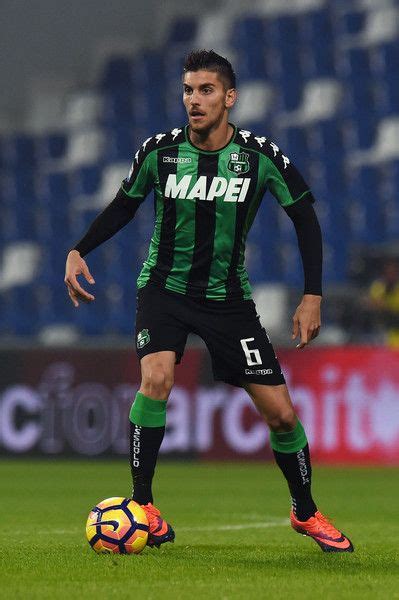 Footballer who plays as a midfielder for serie a club roma and the italy national team. Lorenzo Pellegrini Photos Photos: US Sassuolo v AS Roma ...