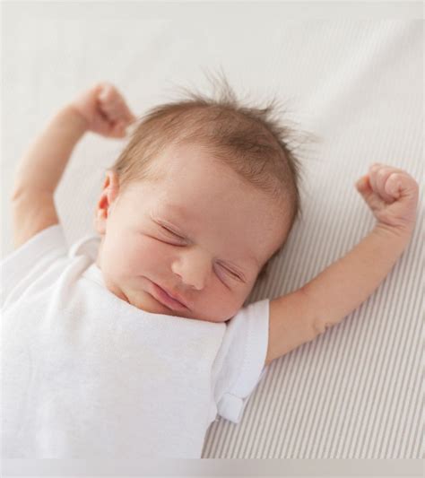 6 Reasons Why A Baby Wakes Up Too Early And What To Do About It
