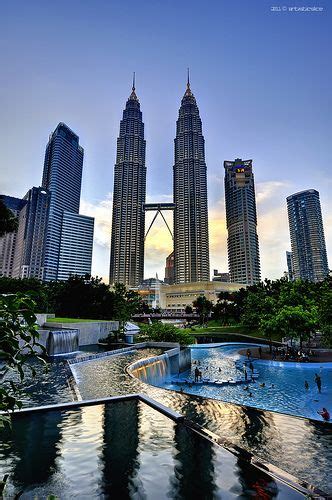 Dapatkan waktu azan dan shalat kuala lumpur yang paling akurat dengan keduanya; 10 minutes before Maghrib | Petronas towers, Kuala lumpur ...