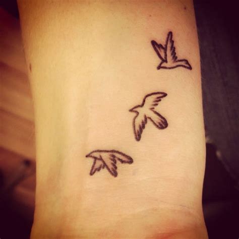 Flying birds silhouettes on white background. Found this picture on the net and I absolutely love the idea of such birds as a tattoo | Bird ...