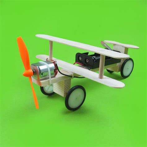 Himmlischer krieger, schönes flugzeug zum ausmalen. flugzeuge basteln mit kindern in 2020 | Wissenschaftliche ...