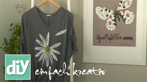 Alte t shirts neu gestalten. T-Shirts neu gestalten | DIY einfach kreativ - YouTube | T ...