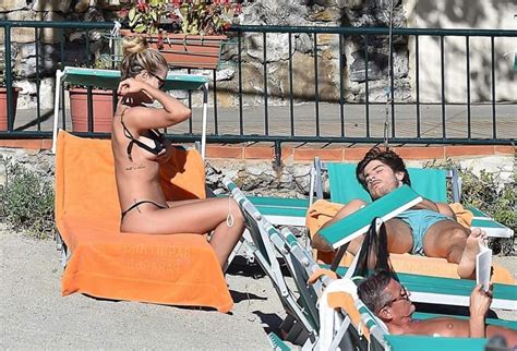 Yasmin Brunet Nude Tits Slipped Out Of Bikini Team Celeb