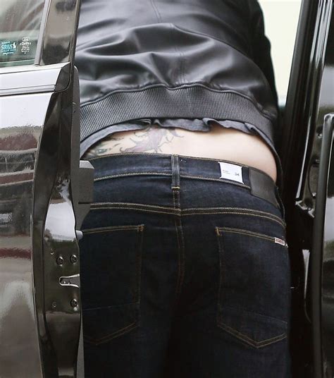 News at the time that the tattoo was real. Is Ben Affleck's Giant Back Tattoo of a Phoenix Real? An ...