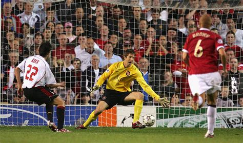 Ole gunnar solskjaer expects marcus rashford and edinson cavani to miss. Never Forget Kaká Once Put His Life On The Line To Score ...