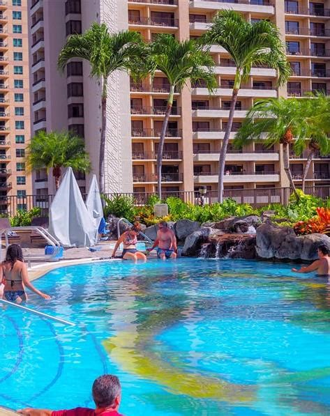 Kalia Suites A Hilton Grand Vacations Club Hawaii