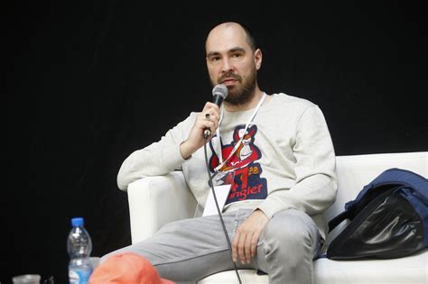 Akt oskarżenia wobec pisarza to okazja by wrócić do rozmowy o jego usunięciu. Jakub Żulczyk - "Czarne słońce" - Jakub Żulczyk zapowiada nową powieść - ELLE.pl