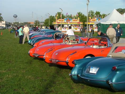 Detroit Dream Cruise Brings Back Historical Cars - autoevolution