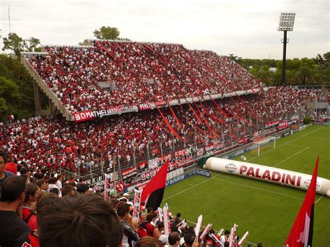 A new deal at barcelona has been long in the works and, barring any late hitches, is expected to see messi commit to the club where he has played. Newell's Old Boys' Fans - Newell's Old Boys Photo (4567205) - Fanpop