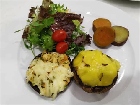 If you reside in or are heading to klang, these are the best vegetarian restaurants in the area. 7 Popular Vegetarian Restaurants in Ipoh, Malaysia | Placefu