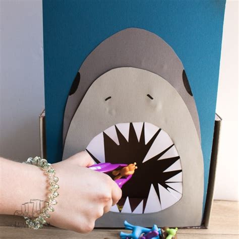 Visit toddler approved and you can learn how to make your own feed the shark alphabet game for kids. DIY Feed the Shark Math Game for Toddlers and Preschoolers