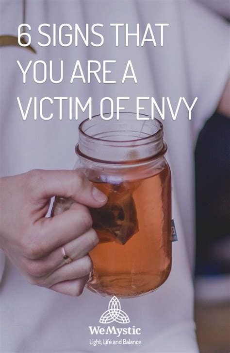 6 Signs That You Are A Victim Of Envy Wemystic Dealing With Mean