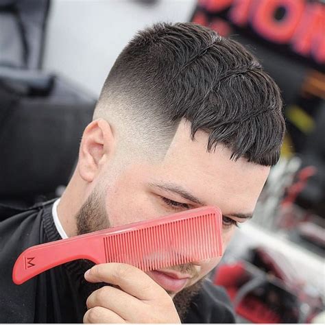 But don't try to do it yourself (very few of us are dextrous enough with a mirror to shave the back of our own neck). How to Fade Your Own Hair In 3 Simple Steps! | Popular ...